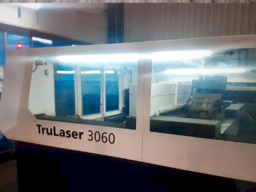 Vue de face de la machine Trumpf Trulaser 3060