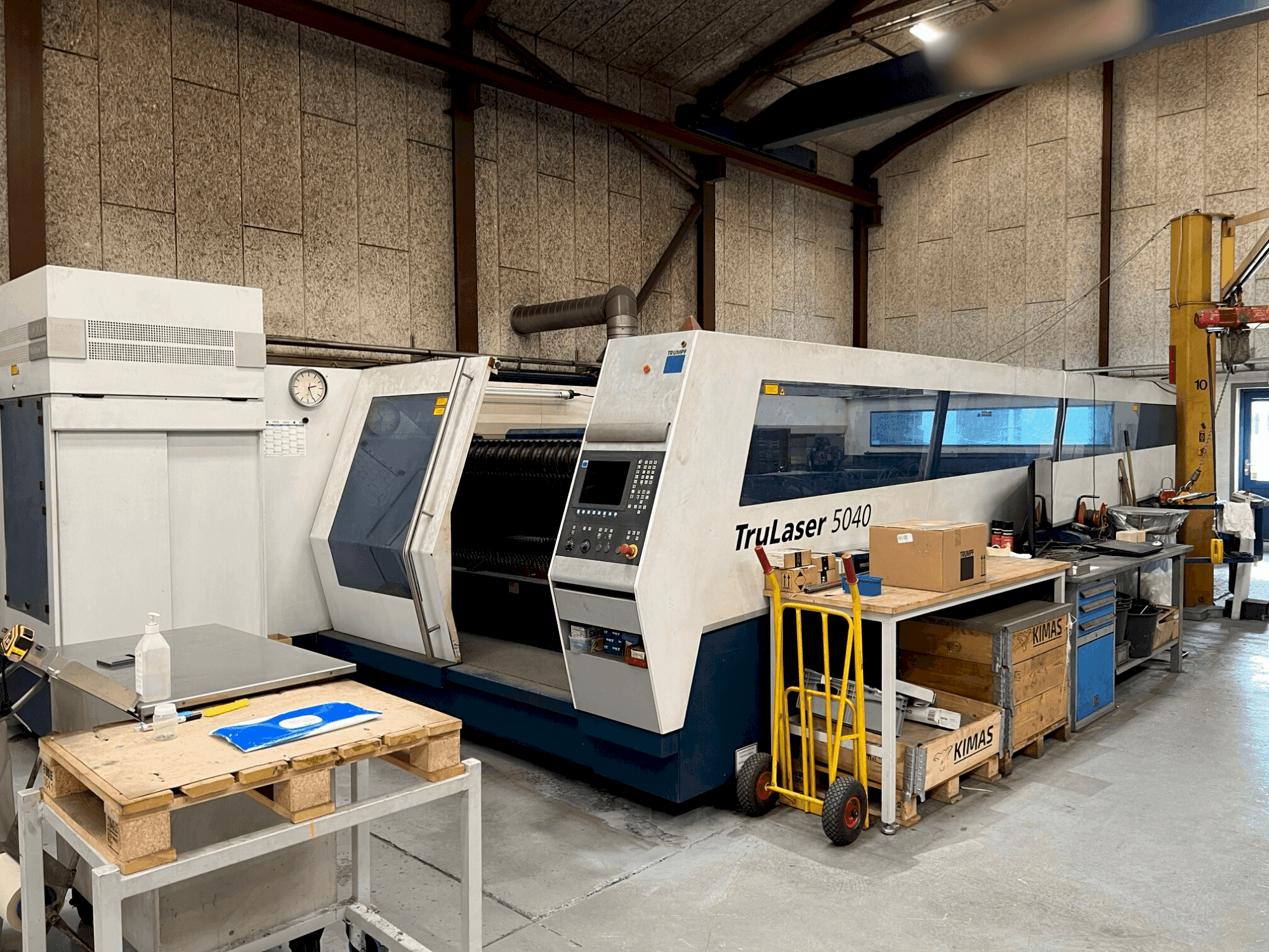 Vue de face de la machine TRUMPF TruLaser 5040