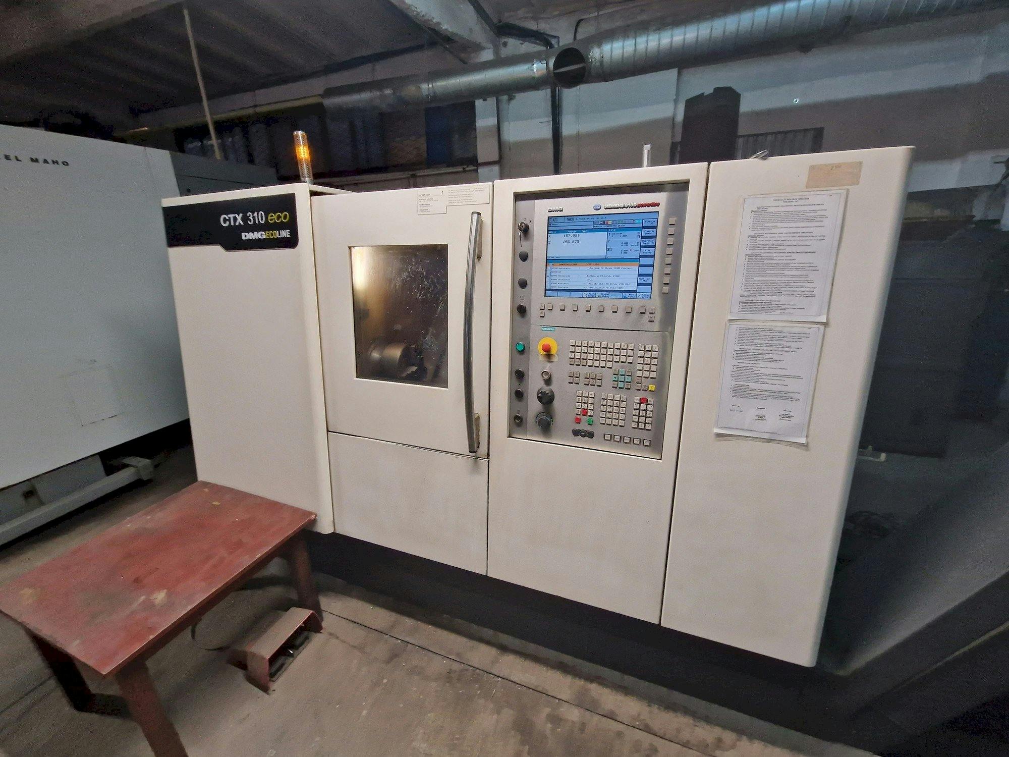 Vue de face de la machine DMG CTX 310