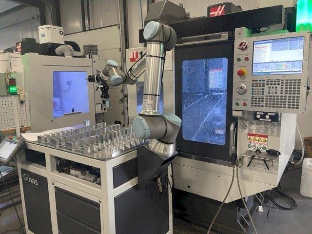 Vue de face de la machine HAAS DT-1