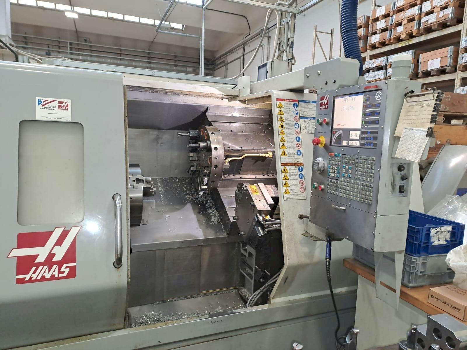 Vue de face de la machine HAAS SL30