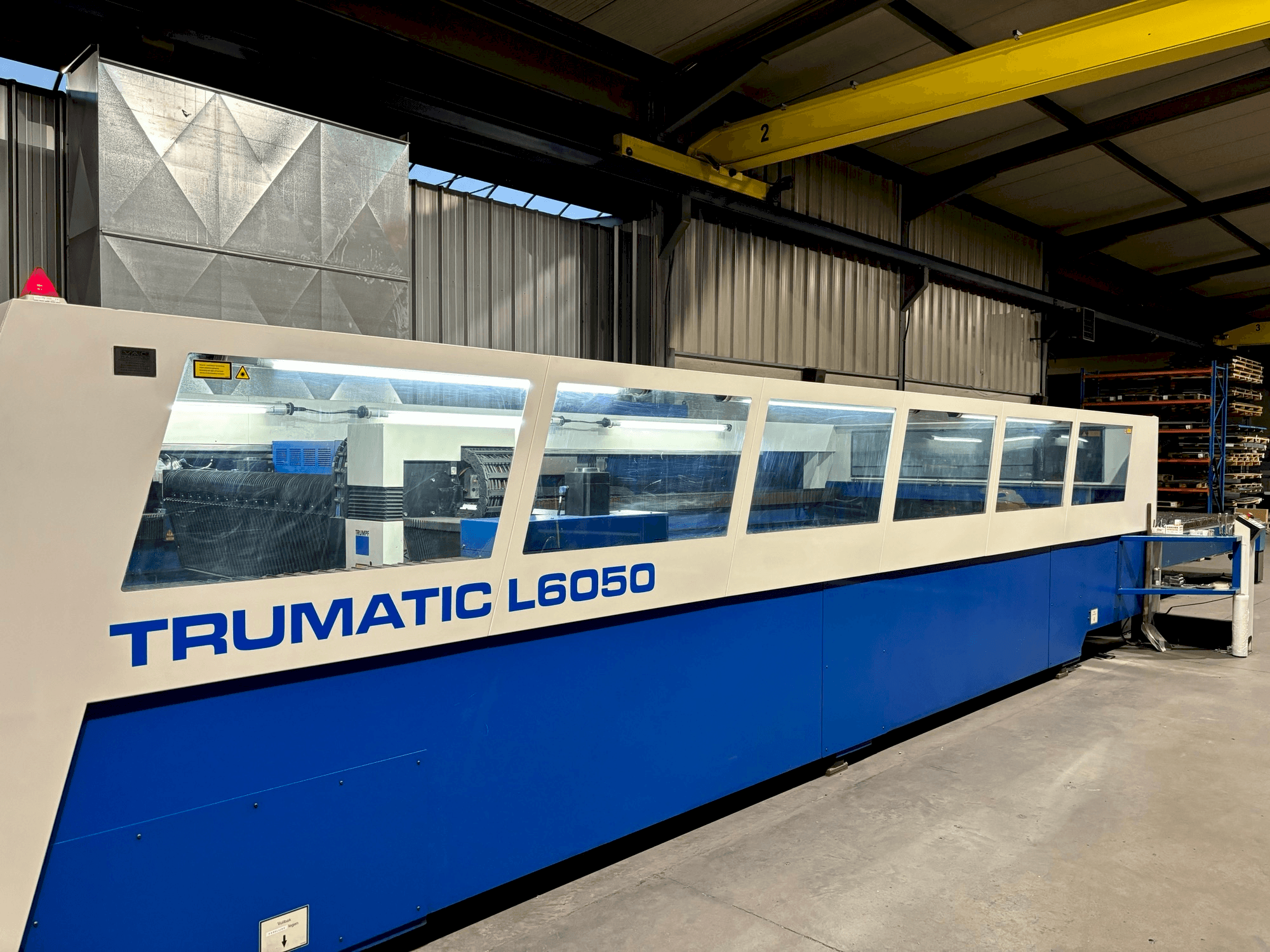 Vue de face de la machine TRUMPF Trumatic L6050