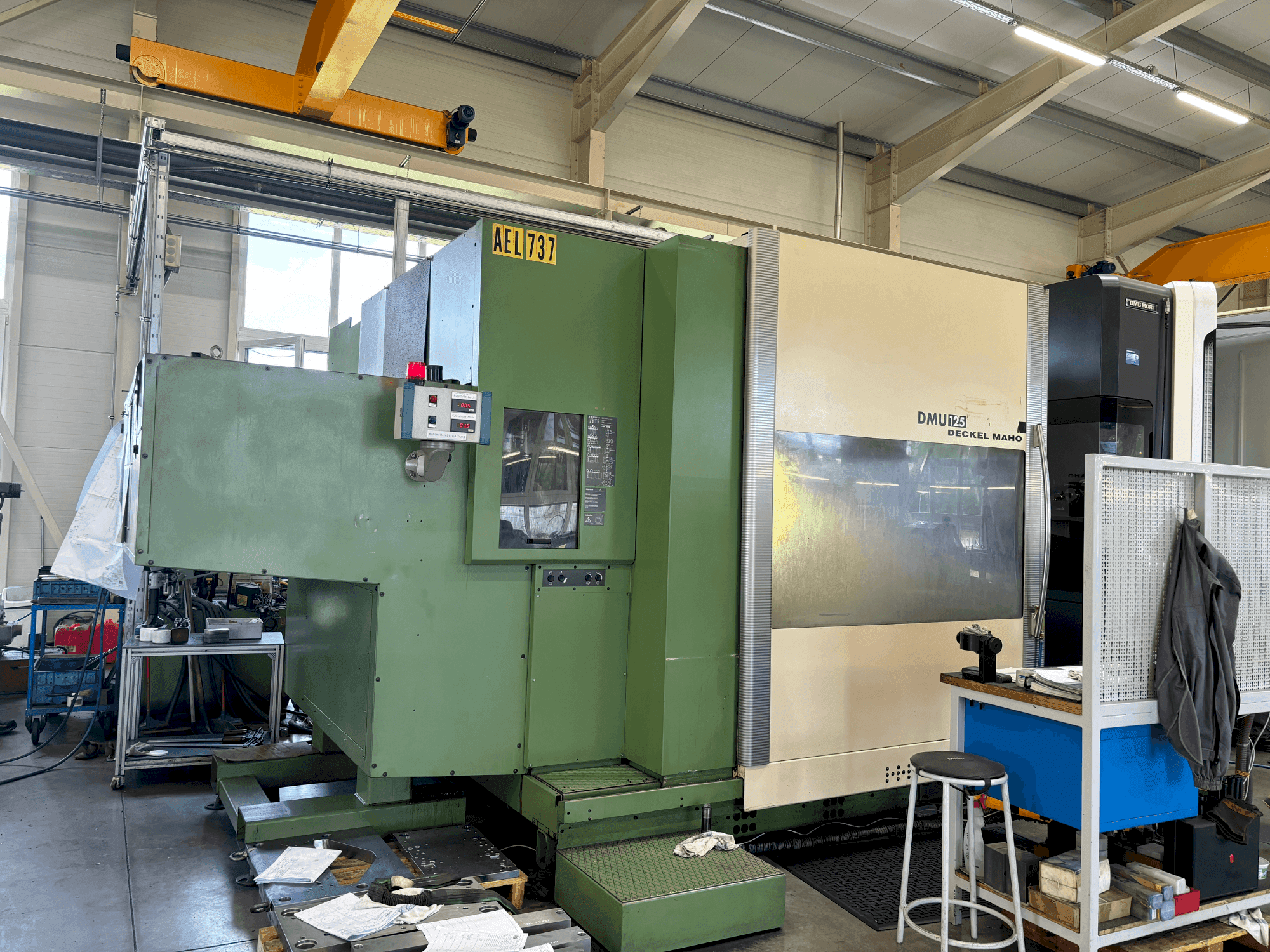 Vue de face de la machine DMG MORI DMU 125